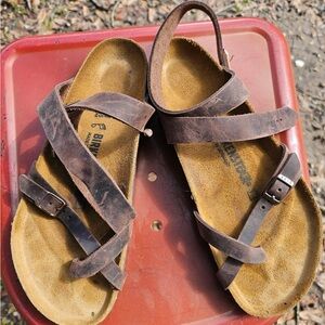 barley worn and in good condition